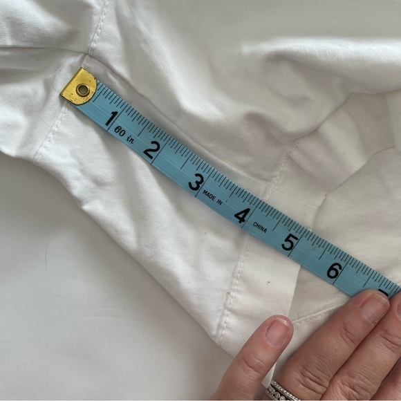 Old Navy White Cotton Blend Shorts Size 12 - Picture 7 of 8